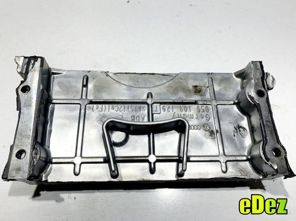 Capac chiulasa stanga Audi Q7 facelift (2010-2015) [4L] 3.0 tdi CRCA 245 cp 059109129T