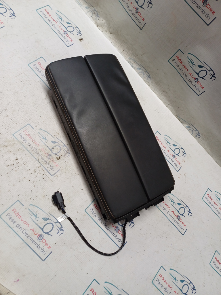 Capac cotiera Peugeot 3008 - Benzina 2019, 9810060277 / 9810631877