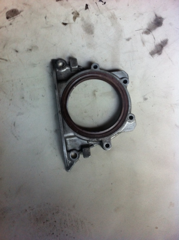 Capac cu simering BMW Seria 3 E36 [1990 - 2000] Sedan 325tds MT (143 hp)