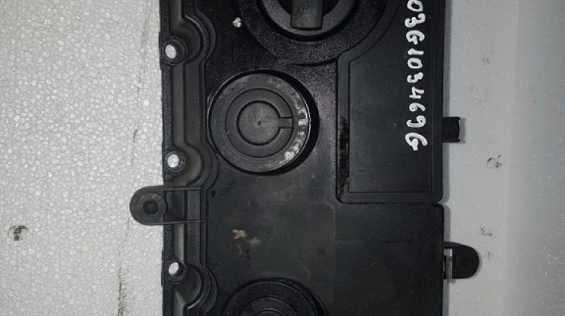 Capac culbutori 03g103469g audi a3 8p 1.9 tdi bls 105 cai