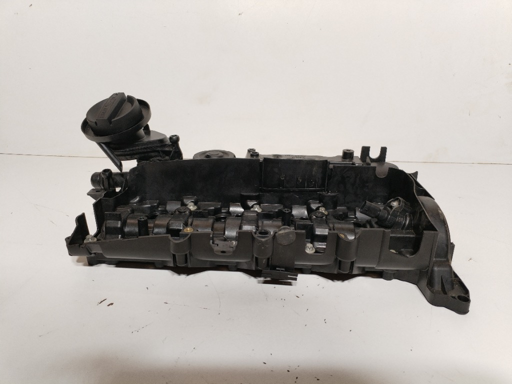 Capac culbutori BMW Seria 5 F10 N47D20C 83808561