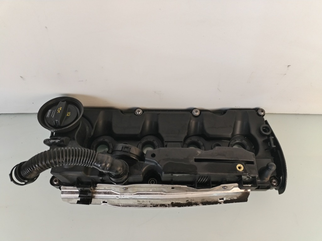Capac culbutori Skoda Superb 3 1.6 tdi DCXA 04L103469