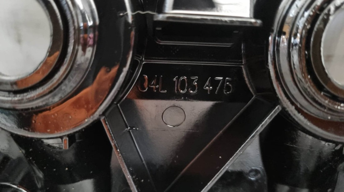 Capac culbutori VW Golf VII 1.6 TDI 105cp cod piesa : 04L103475