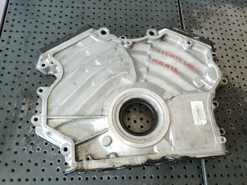 Capac distributie 3.0 d m16164d maseati 