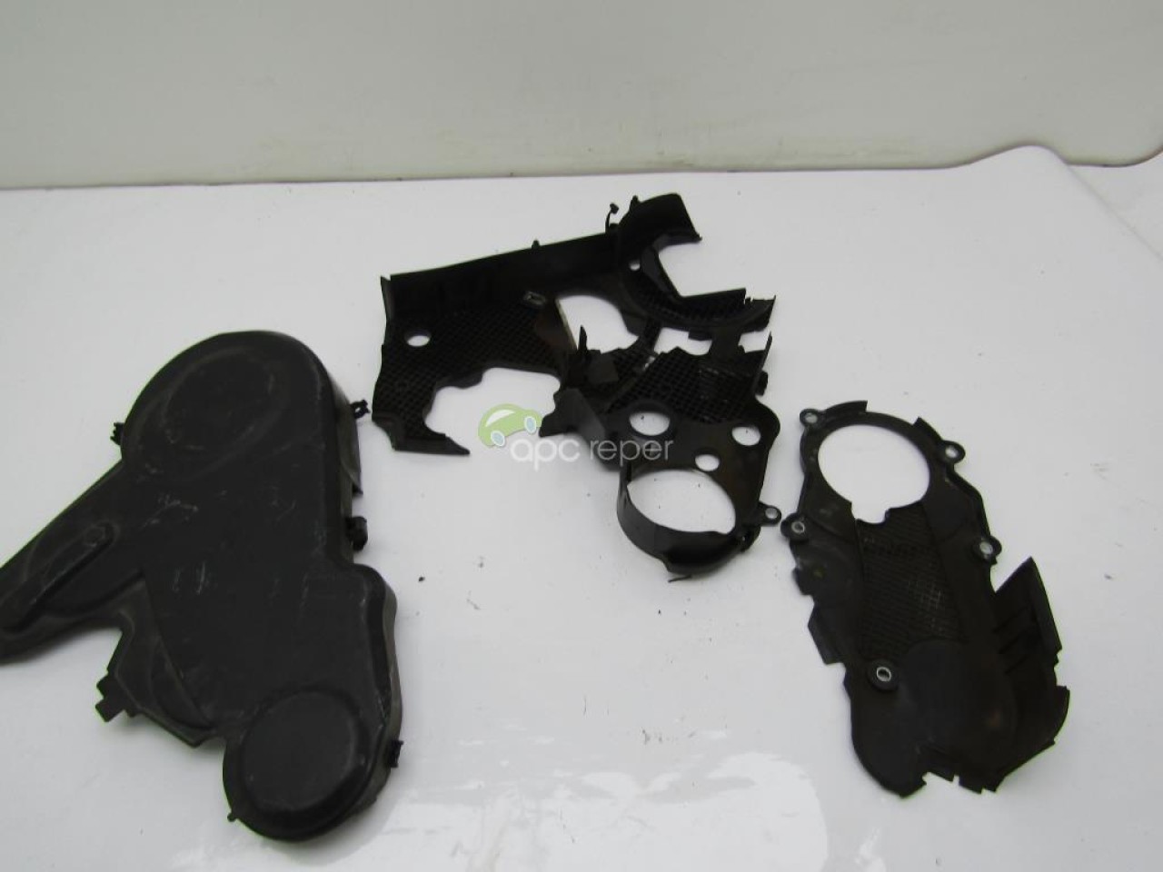 Capac distributie Audi A6 4G 2.0 TDI an 2011 cod 03L109147E