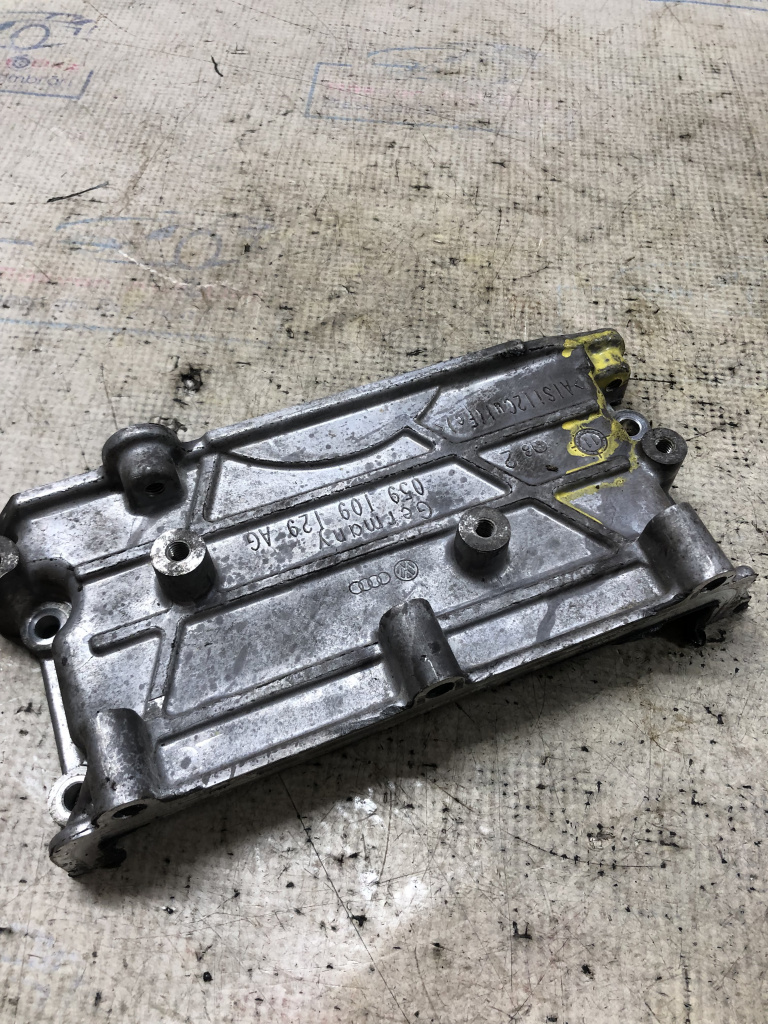 Capac distributie Audi A6 C7 3.0 2012, 059109129AG / STÂNGA