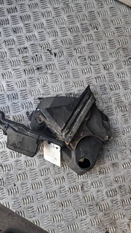 Capac distributie Renault Scenic 3 1.5 DCI cod motor K9K832 an 2010 cod 8200795012 / 8200795017