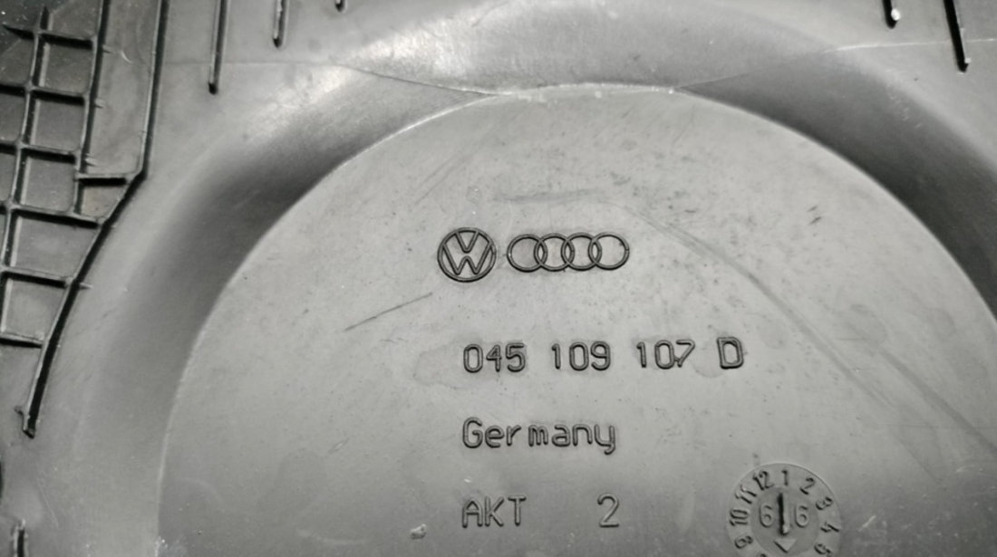 Capac distributie Volkswagen Bora (1998-2005) 045109107D OEM 045109107D