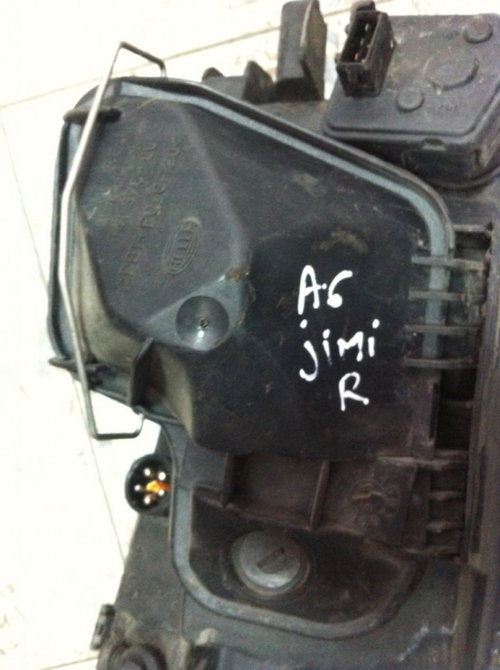 Capac far dreapta Audi A6 A4/C4 [1994 - 1997] Sedan 2.5 TDI 5MT (115 hp) AAT