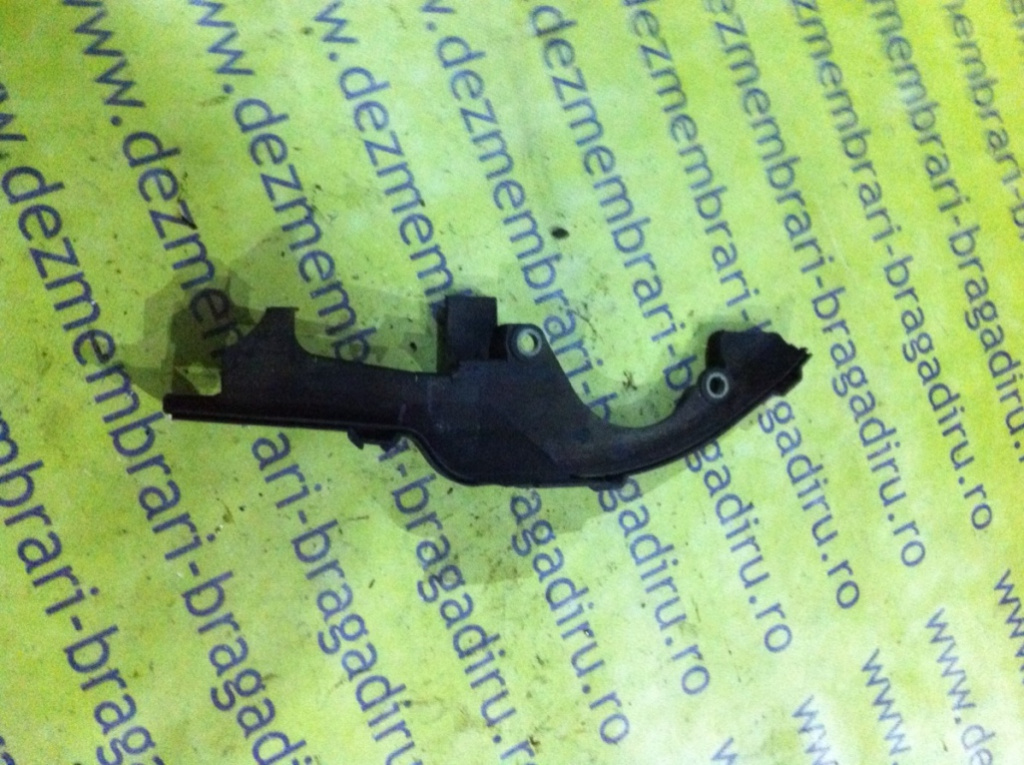 Capac lateral distributie Volkswagen VW Bora [1998 - 2005] Sedan 1.6 16V MT (105 hp) (1J2) 16V