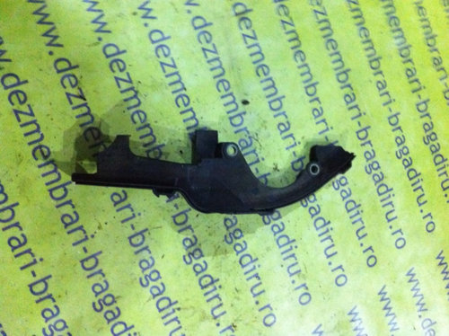 Capac lateral distributie Volkswagen VW Bora [1998 - 2005] Sedan 1.6 16V MT (105 hp) (1J2) 16V