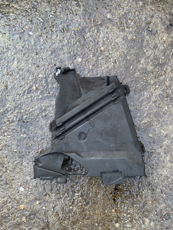 Capac mijloc distributie Renault Clio 2 [1998 - 2005] Hatchback 3-usi II (BB0/1/2_ CB0/1/2_)