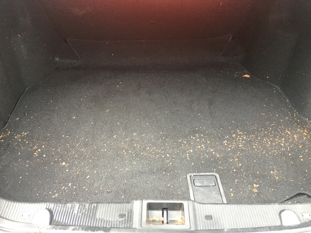 Capac / Mocheta / Tapiserie Roata Rezerva Mercedes Benz W203 Clasa C 2001 - 2007