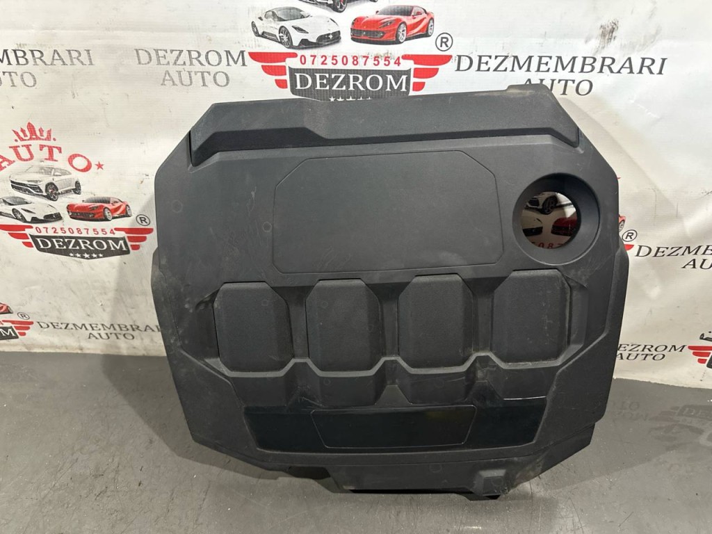 Capac motor 04L103925AN VW Polo VI (AW1, BZ1) 1.6 TDI 95 cai DGTD