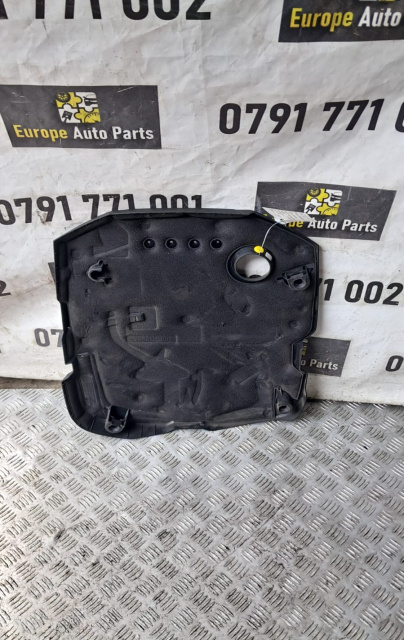 Capac motor 04L103925P Audi A4 B9 [2015 - 2020] Sedan 2.0 TDI MT (190 hp) cod motor DETA , cod cutie SKE , an fabricatie 2017