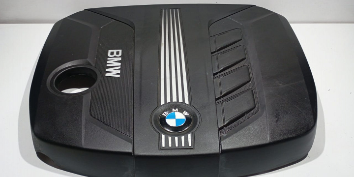 Capac motor 7802847 2.0 d BMW Seria 5 F07/F10/F11 [2009 - 2013]