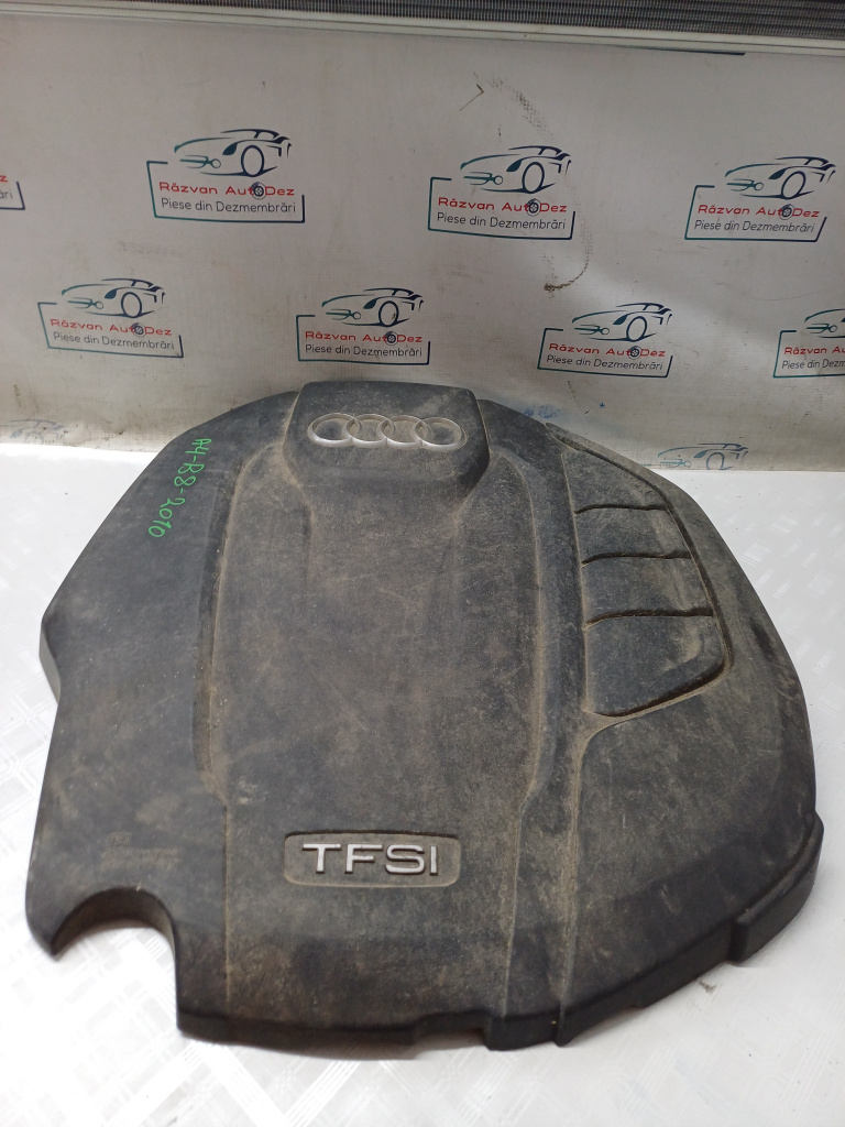 Capac motor Audi A4 B8 - Benzina 2010, -