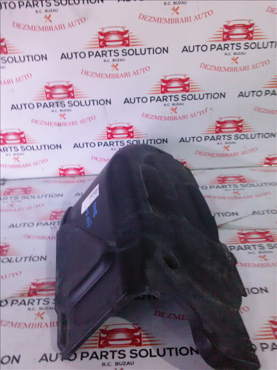 Capac motor BMW E90 2.0 d an fabr. 2006