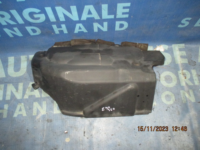 Capac motor BMW E90 320d M47D20 2005 (spate)
