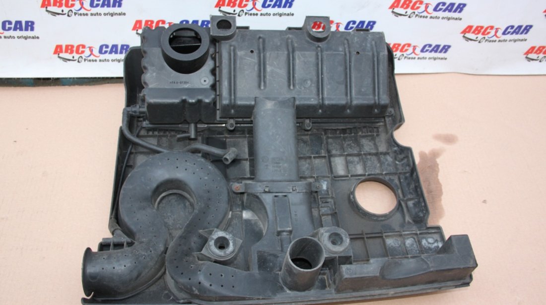 Capac motor cu carcasa filtru aer Seat Ibiza 4 ( 6L1 ) 1.2 Benzina 12V cod: 03E129607A model 2005