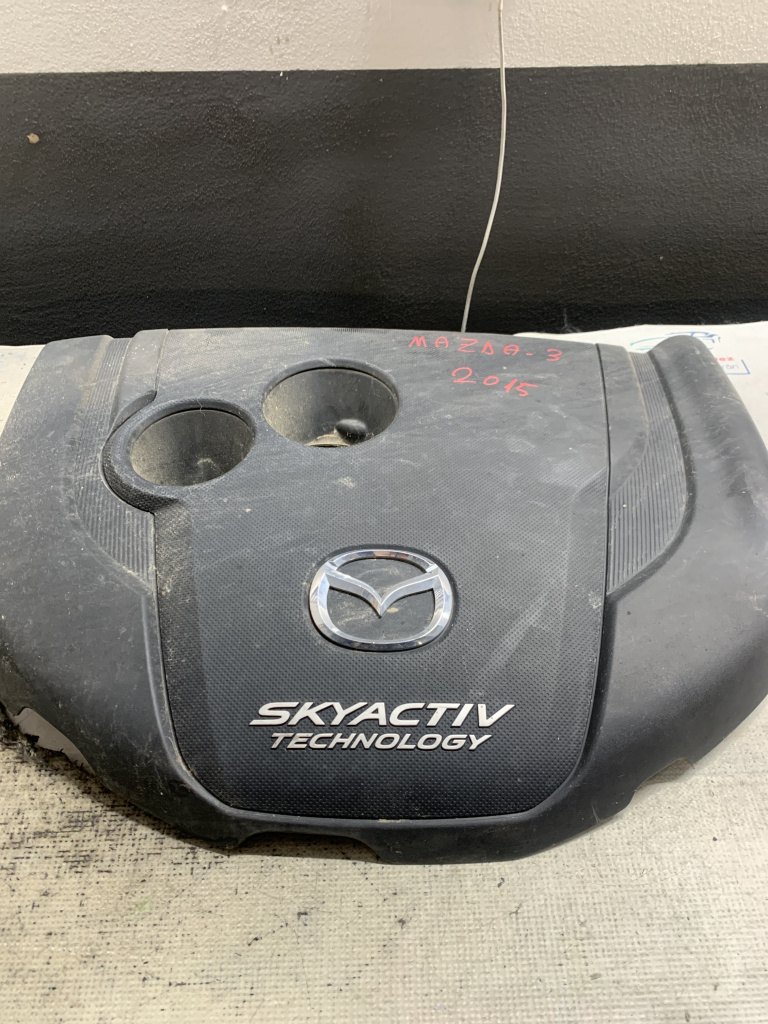 Capac motor Mazda 3 - Motorina 2015, -