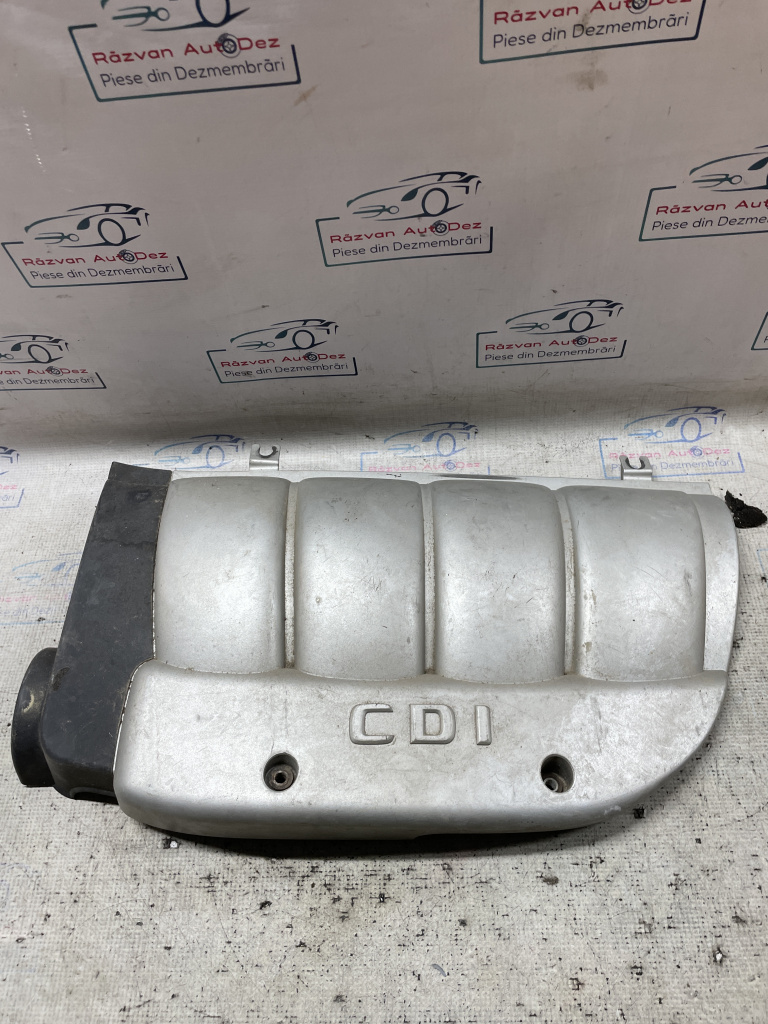 Capac motor Mercedes C-Class W203 2.2 Motorina 2004