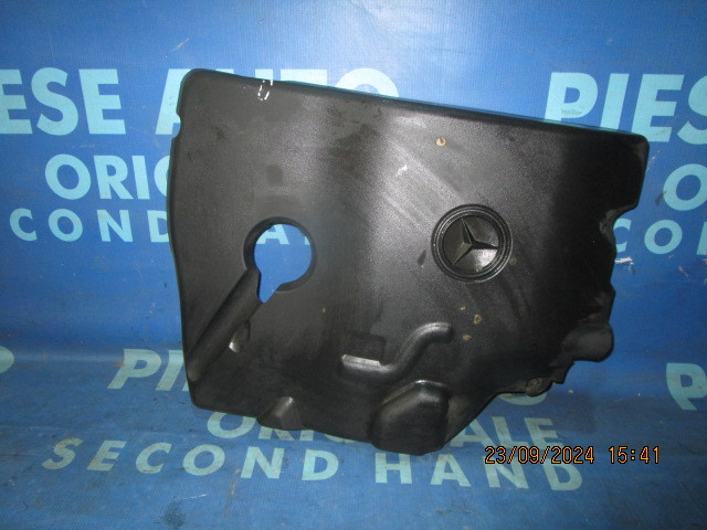 Capac motor Mercedes Sprinter 2.2cdi ;  A6510100267 (fisurat)