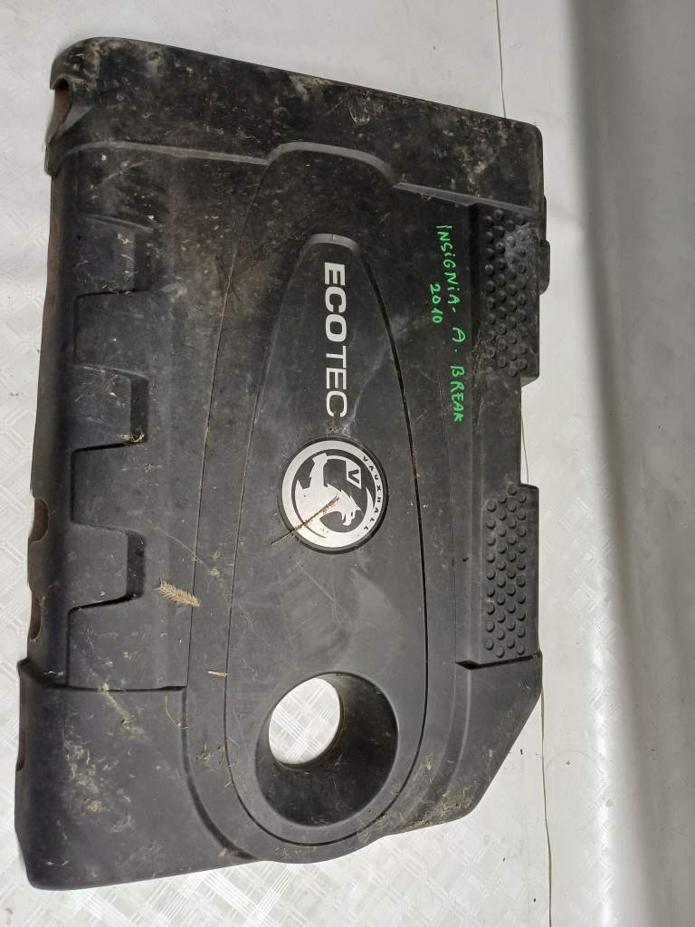 Capac motor Opel Insignia A Break - Motorina 2010, -