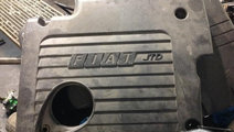 Capac Motor Ornamental 1.9 JTD Fiat BRAVA 182 1995...