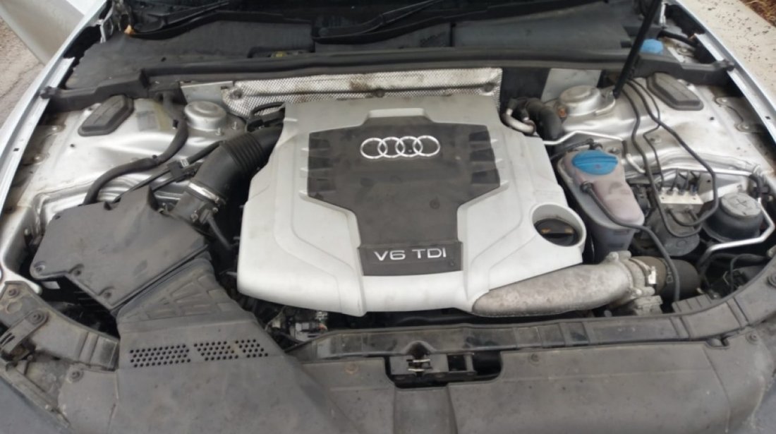 Capac motor protectie Audi A5 2008 Coupe 2.7TDI cama