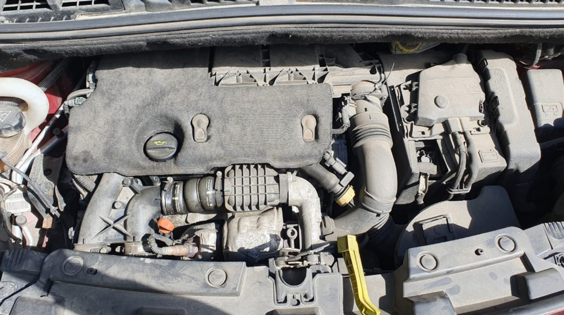 Capac motor protectie Citroen C3 Picasso 2011 monovolum 1.6 hdi 9HP