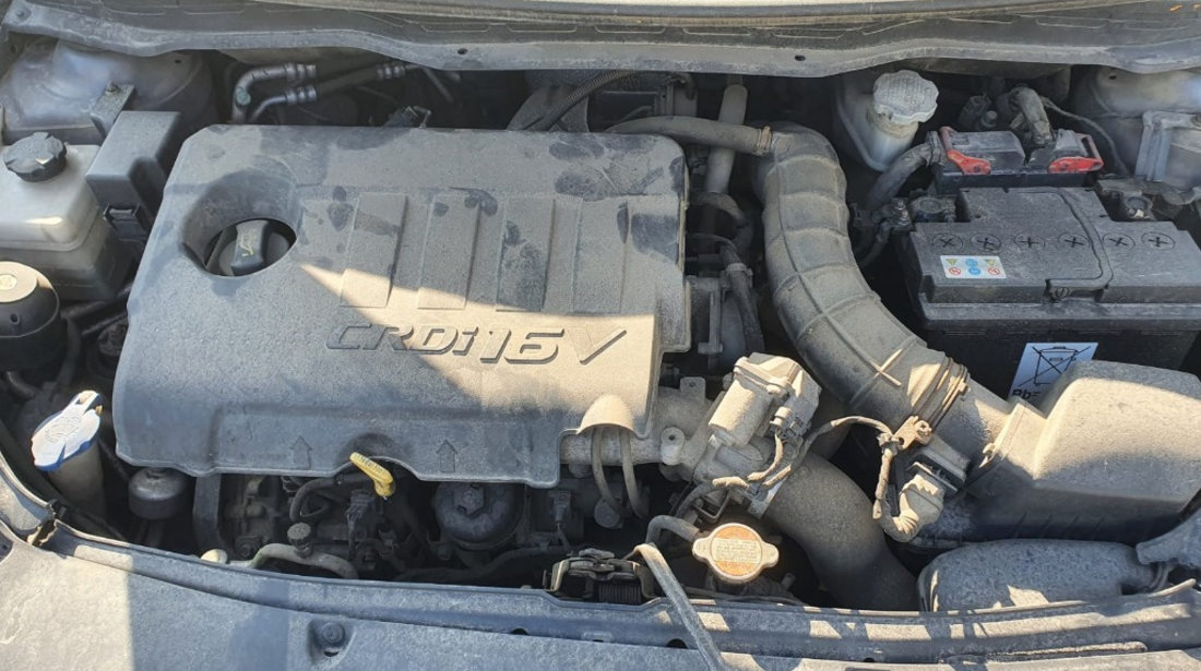 Capac motor protectie Hyundai i20 2012 hatchback 1.4 crdi