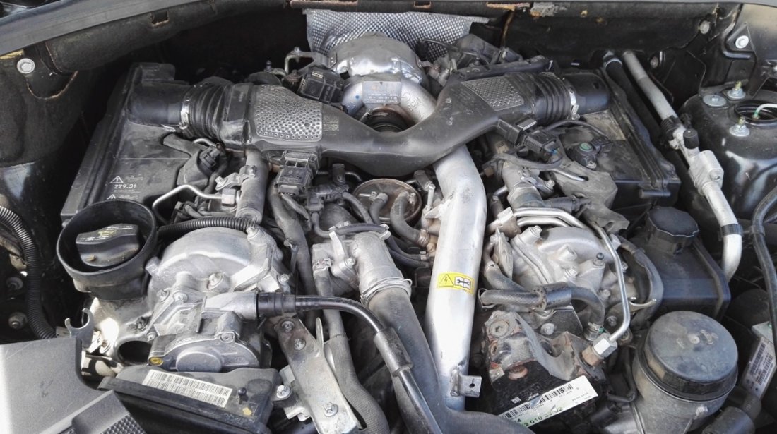 Capac motor protectie Mercedes M-CLASS W164 2007 JEEP 3.0 CDI