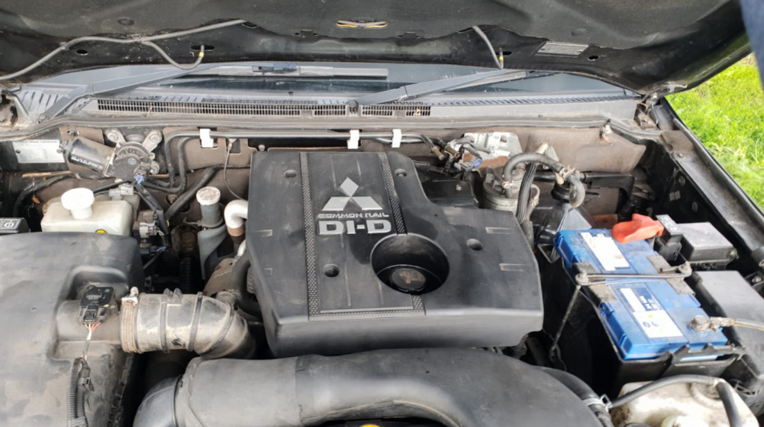 Capac motor protectie Mitsubishi Pajero 2007 4x4 4M41 3.2 Di-D
