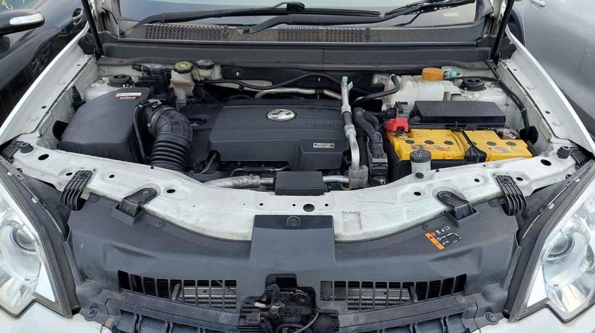 Capac motor protectie Opel Antara 2012 SUV 2.2 CDTI