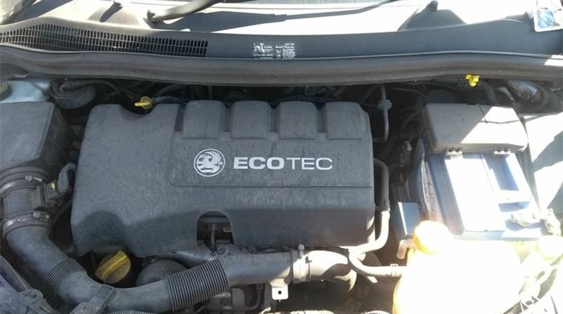 Capac motor protectie Opel Corsa D 2010 Hatchback 1.3 CDTi