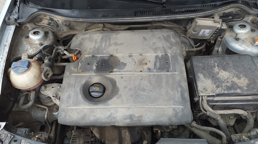 Capac motor protectie Seat Cordoba 2004 6L berlina 1.4i 16v 75cp