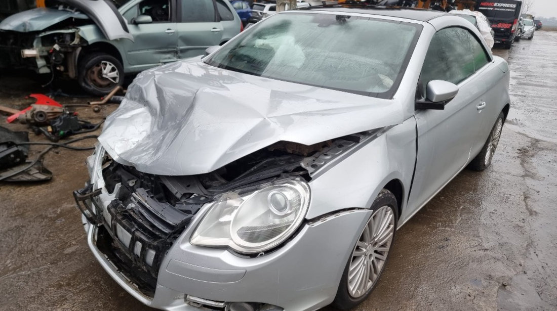 Capac motor protectie Volkswagen Eos 2011 cabrio 2.0 tdi CBA