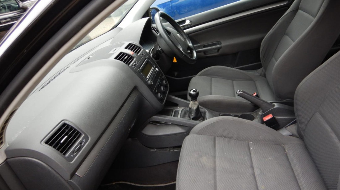 Capac motor protectie Volkswagen Golf 5 2004 Hatchback 2.0 TDI