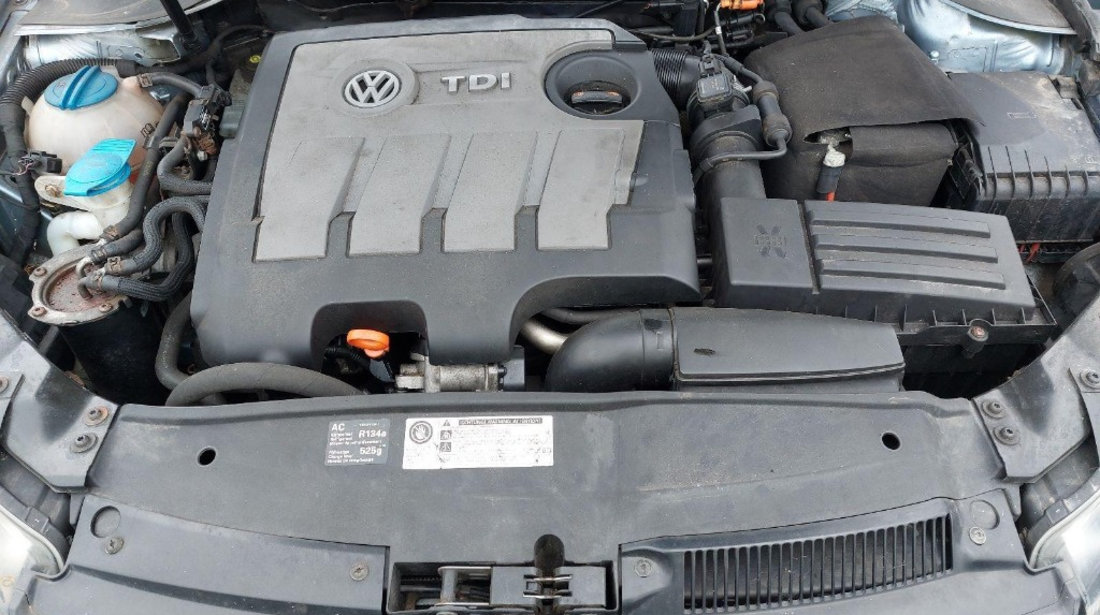 Capac motor protectie Volkswagen Golf 6 2009 HATCHBACK 1.6 TDI
