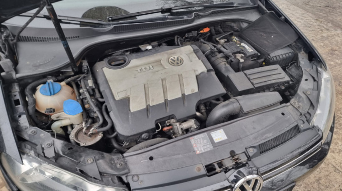 Capac motor protectie Volkswagen Golf 6 2009 hatchback 2.0 diesel