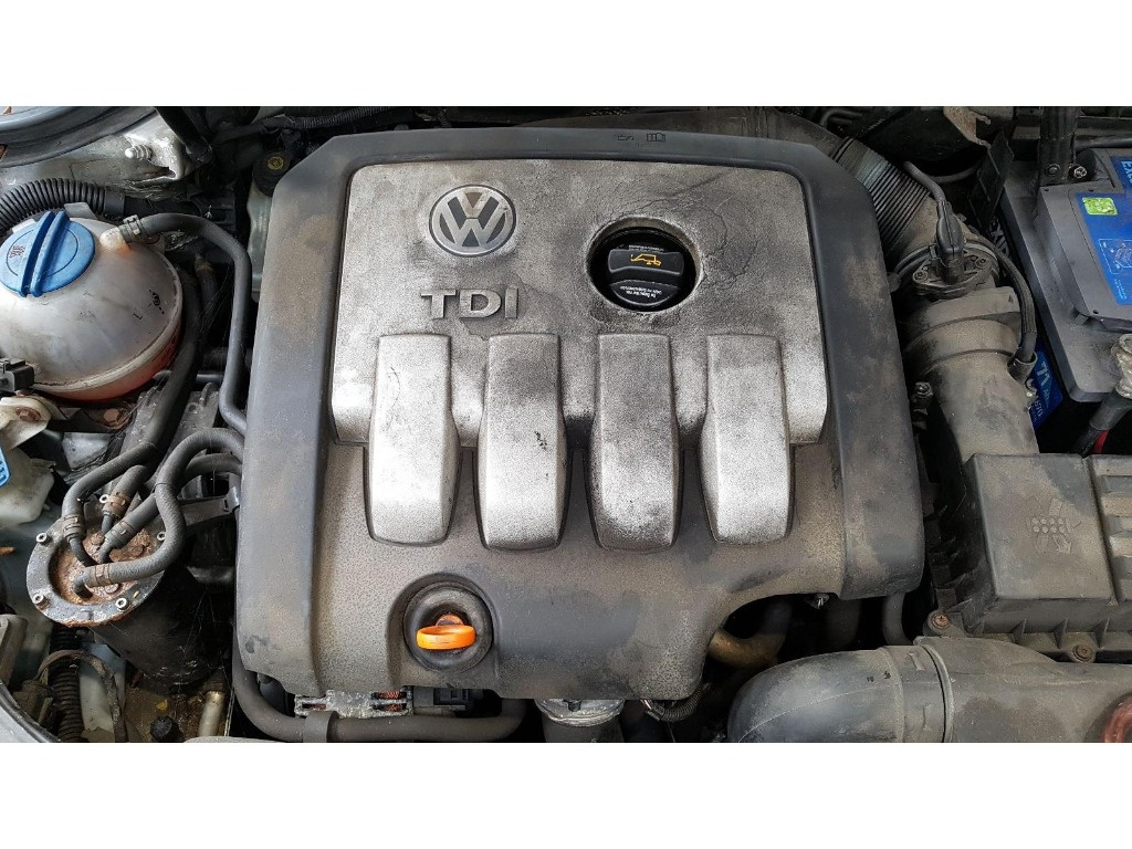 Capac motor protectie Volkswagen Passat B6 2005 Break 2.0