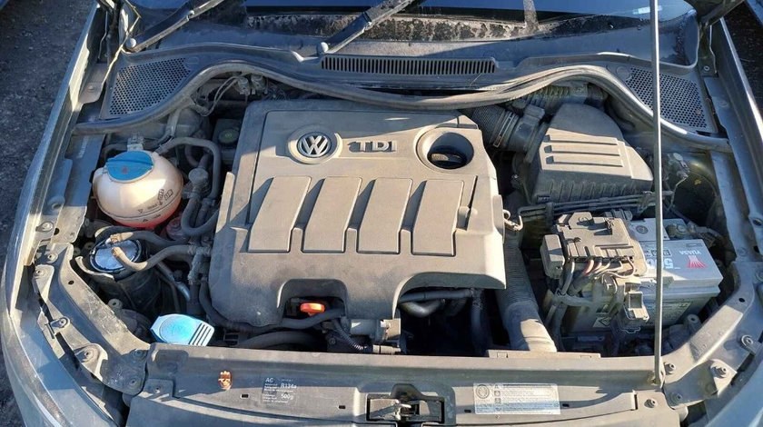 Capac motor protectie Volkswagen Polo 6R 2010 HATCHBACK 1.6 TDI