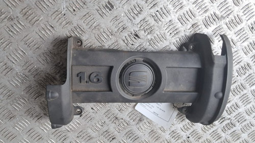 Capac motor SEAT Ibiza 1.6 benzina cod motor BTS an 2009 cu 120000km rulati cod 03C103925AP