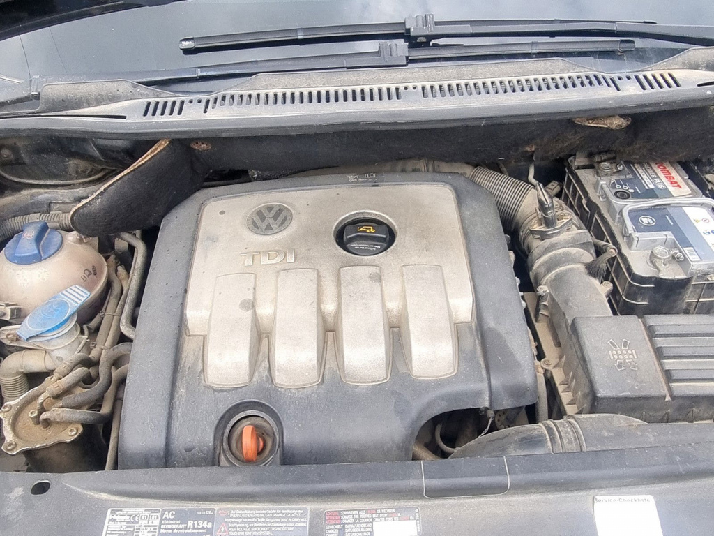Capac motor Volkswagen Touran (1T1, 1T2) [Fabr 2003-2010] 2.0 TDI BKD 103 KW / 140CP
