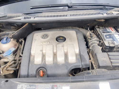 Capac motor Volkswagen Touran (1T1, 1T2) [Fabr 2003-2010] 2.0 TDI BKD 103 KW / 140CP