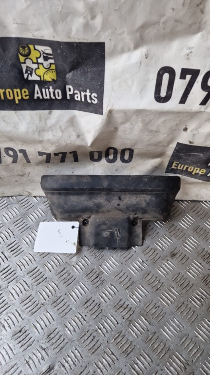 Capac motor Volvo XC90 3.0 B6294T an fab. 2004 cod 08658541