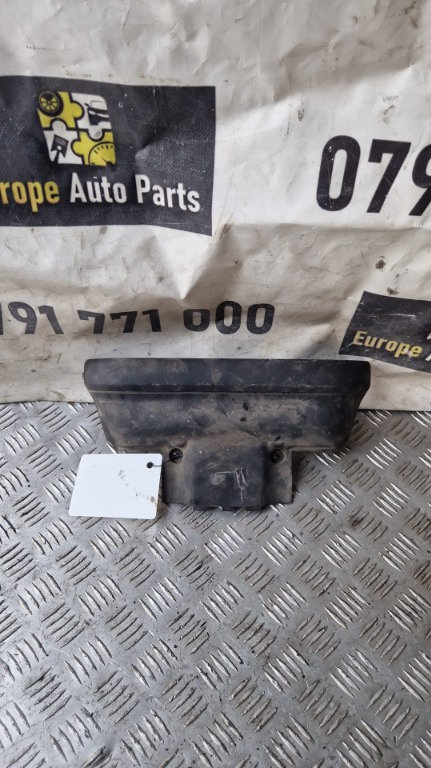 Capac motor Volvo XC90 3.0 B6294T an fab. 2004 cod 08658541
