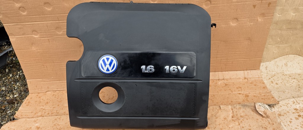 Capac motor Vw Bora / Golf 4 1.6 16V AUS AZD BCB 2001 2002 2003 2004