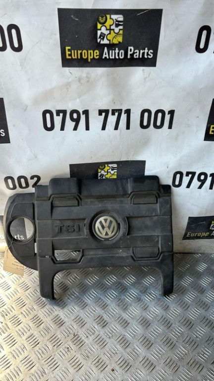 Capac motor VW Passat B6 1.4 TSI an fab. 2009 cod piesa 03C103925AR